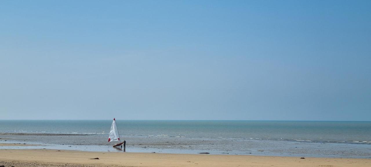 Maison De Vacances Bord De Mer Normandie Plage Du Debarquement Proche Caen Bernieres-sur-Mer Экстерьер фото